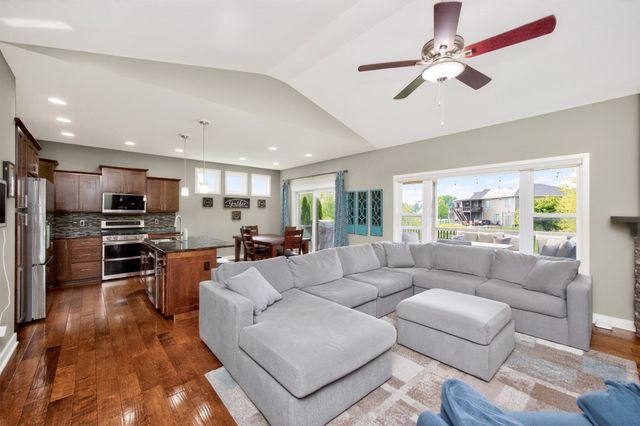 2500 NE 11th Street, Grimes, IA 50111
