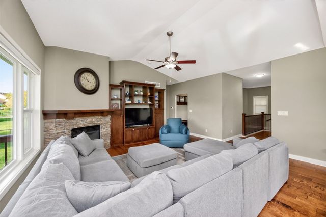 2500 NE 11th Street, Grimes, IA 50111