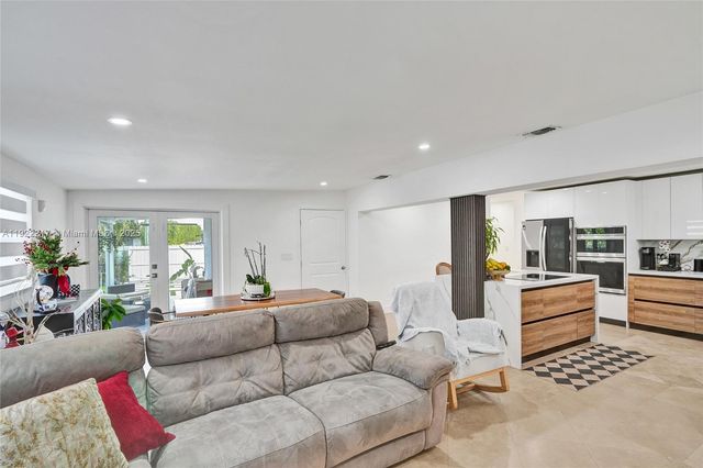 10401 SW 53rd St, Miami, FL 33165