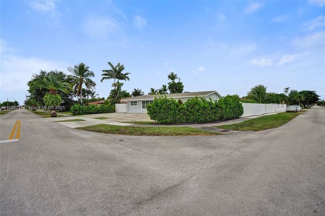 10401 SW 53rd St, Miami, FL 33165