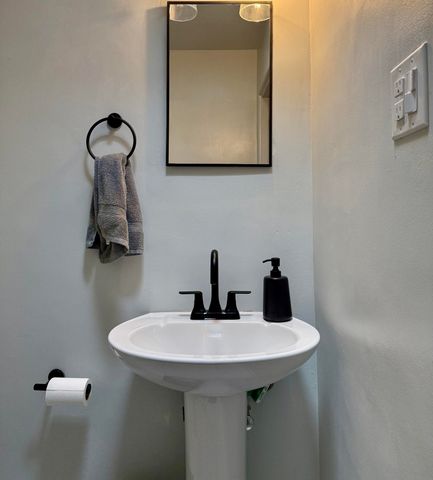 400 WELLESLEY Drive SE, Albuquerque, NM 87106