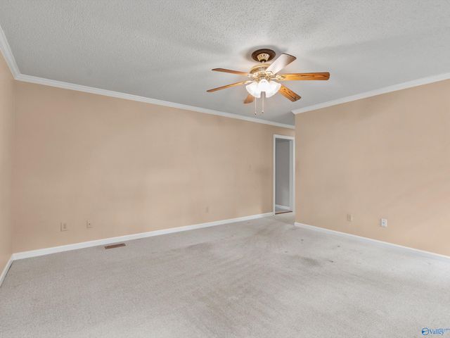 718 Versailles Drive SE, Huntsville, AL 35803