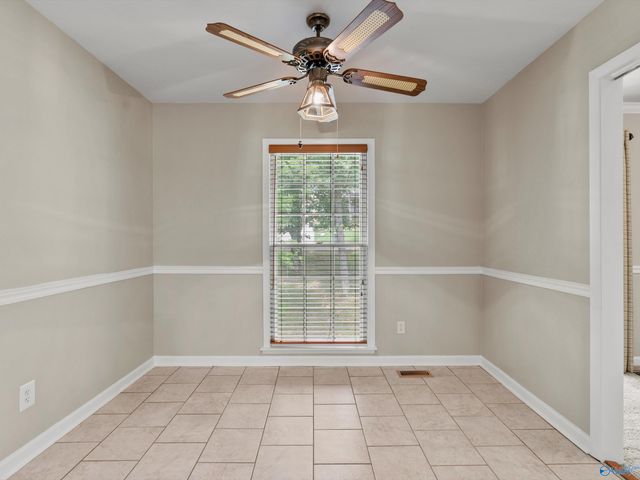 718 Versailles Drive SE, Huntsville, AL 35803