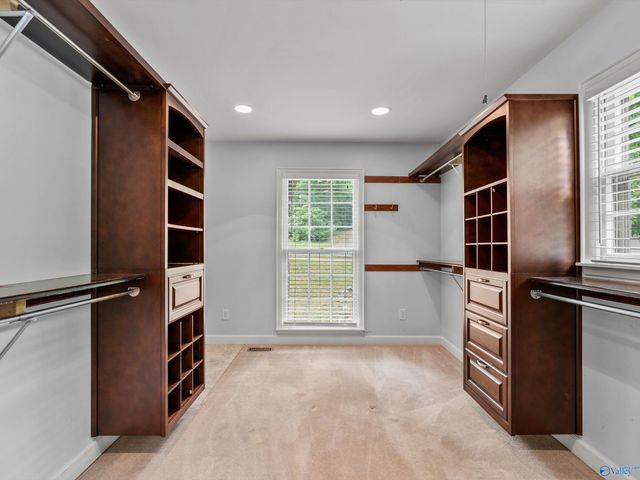 718 Versailles Drive SE, Huntsville, AL 35803