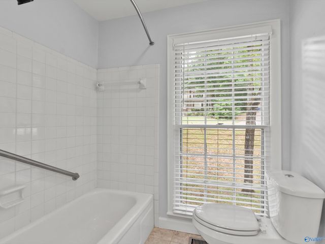 718 Versailles Drive SE, Huntsville, AL 35803