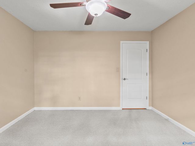 718 Versailles Drive SE, Huntsville, AL 35803