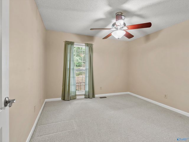 718 Versailles Drive SE, Huntsville, AL 35803