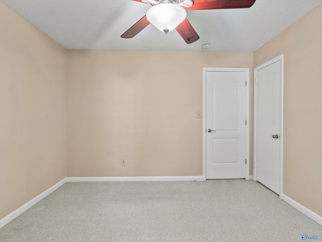 718 Versailles Drive SE, Huntsville, AL 35803