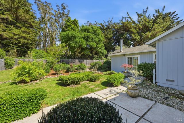 4320 Roblar Rd, Petaluma, CA 94952