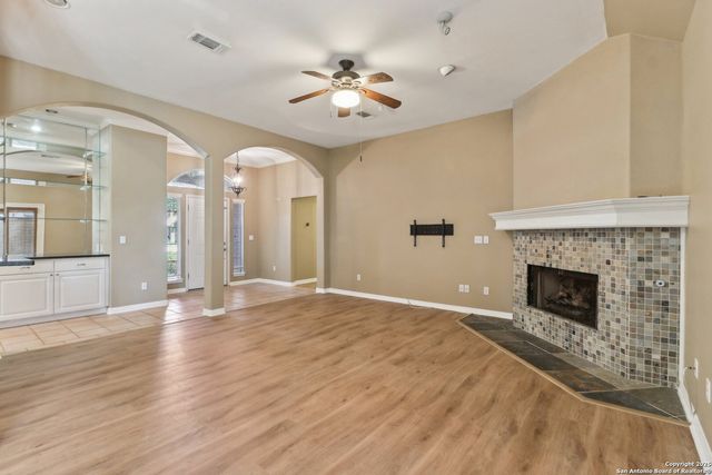 453 Raven Ridge, New Braunfels, TX 78130