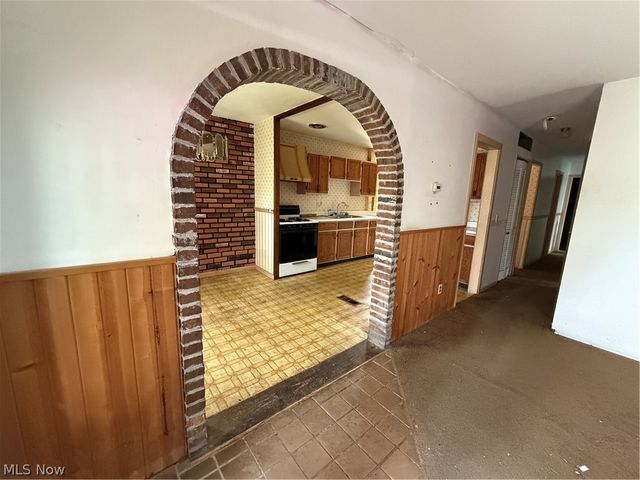 7004 Roe Boulevard, Madison, OH 44057