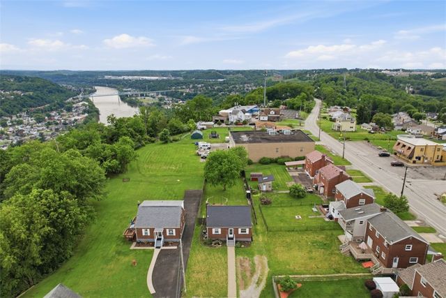 2514 Alberta Cir, West Mifflin, PA 15122