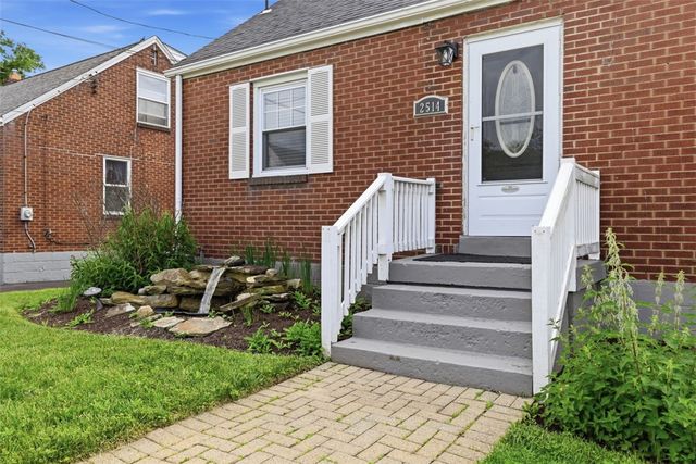 2514 Alberta Cir, West Mifflin, PA 15122