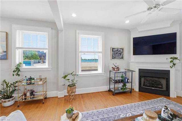429 York St Apt 3D, Norfolk, VA 23510