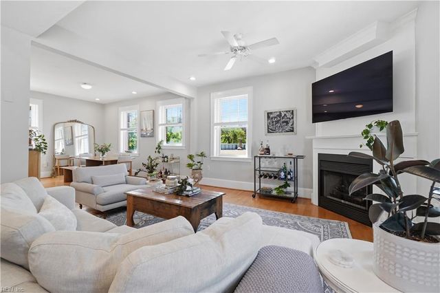 429 York St Apt 3D, Norfolk, VA 23510