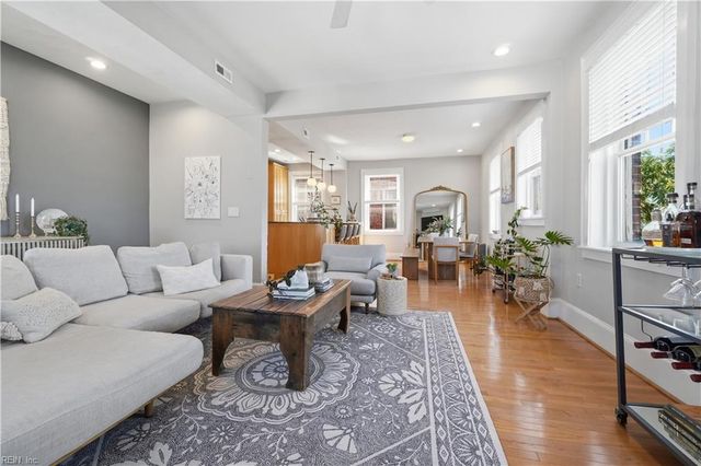429 York St Apt 3D, Norfolk, VA 23510