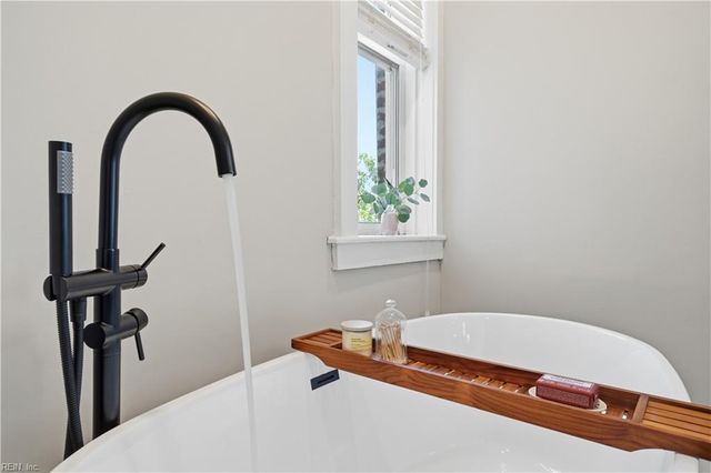 429 York St Apt 3D, Norfolk, VA 23510