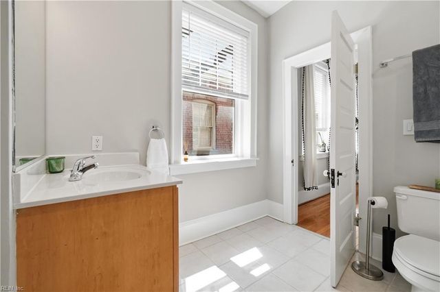 429 York St Apt 3D, Norfolk, VA 23510