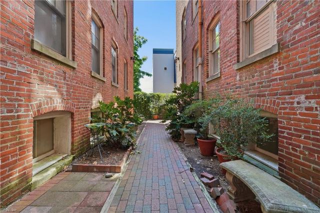 429 York St Apt 3D, Norfolk, VA 23510
