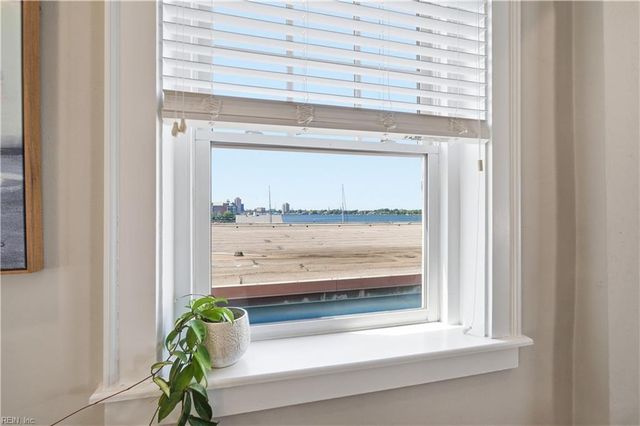 429 York St Apt 3D, Norfolk, VA 23510