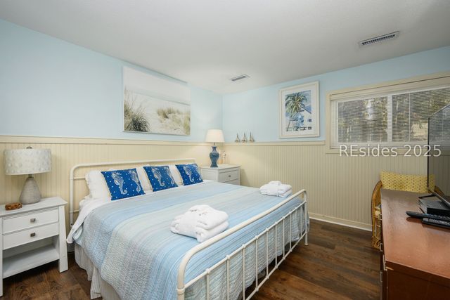 113 Shipyard Dr Apt 198, Hilton Head Island, SC 29928