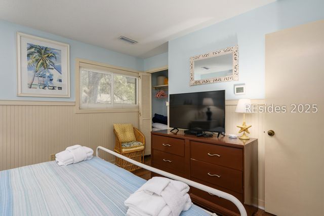 113 Shipyard Dr Apt 198, Hilton Head Island, SC 29928