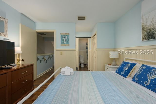 113 Shipyard Dr Apt 198, Hilton Head Island, SC 29928