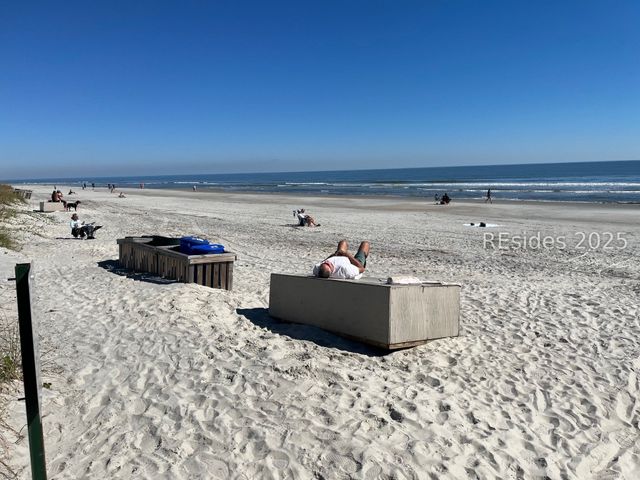 113 Shipyard Dr Apt 198, Hilton Head Island, SC 29928