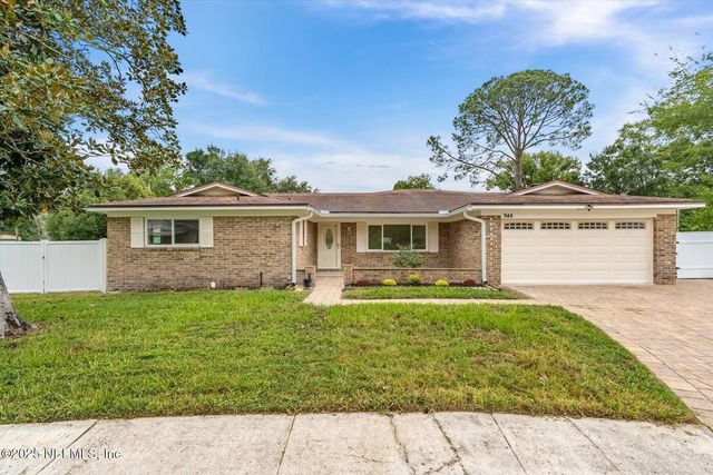 946 BOXWOOD Court, Orange Park, FL 32073