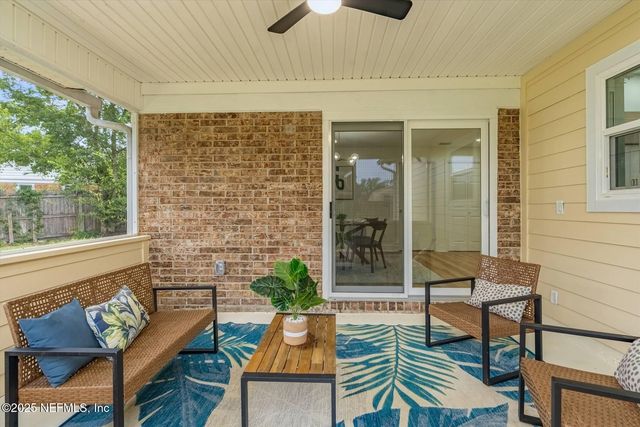 946 BOXWOOD Court, Orange Park, FL 32073