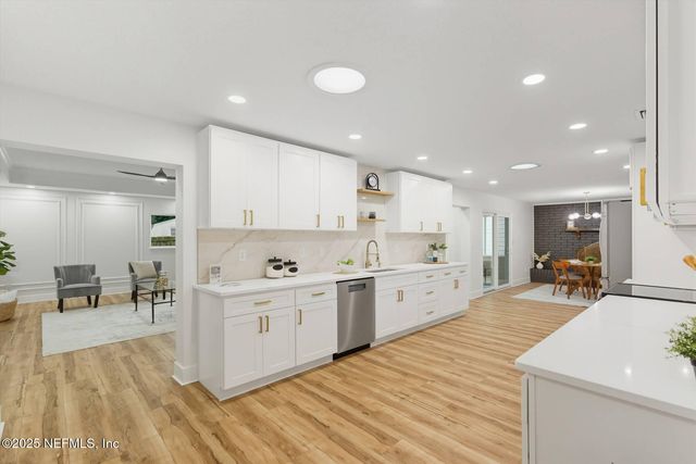 946 BOXWOOD Court, Orange Park, FL 32073