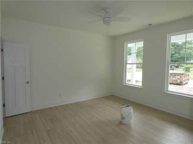 933 Stockbridge DR, Virginia Beach, VA 23464