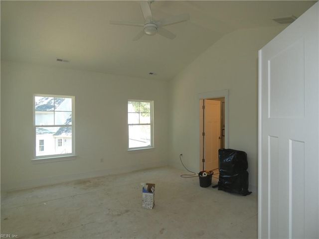 933 Stockbridge DR, Virginia Beach, VA 23464