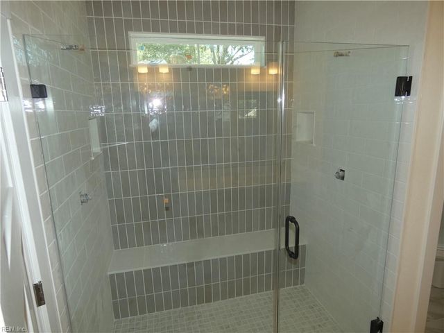 933 Stockbridge DR, Virginia Beach, VA 23464