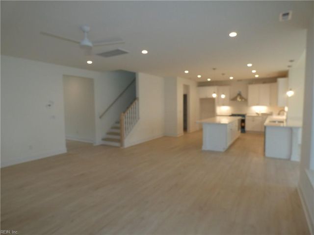 933 Stockbridge DR, Virginia Beach, VA 23464