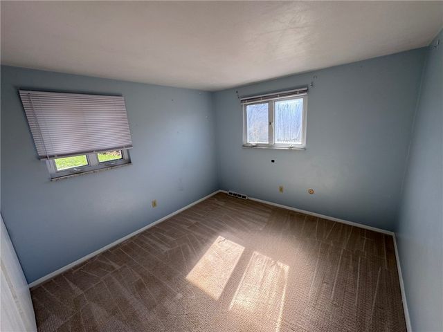 1027 Middle Rd, Shaler, PA 15116