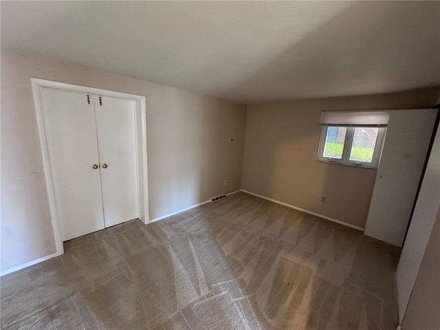 1027 Middle Rd, Shaler, PA 15116