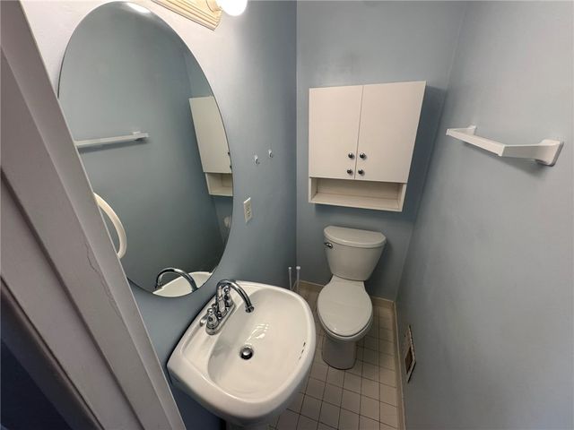 1027 Middle Rd, Shaler, PA 15116