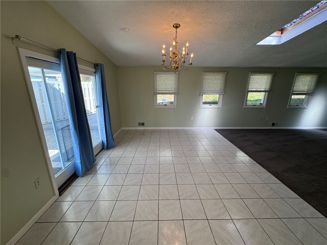 1027 Middle Rd, Shaler, PA 15116