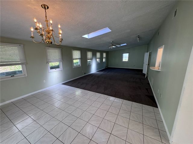 1027 Middle Rd, Shaler, PA 15116
