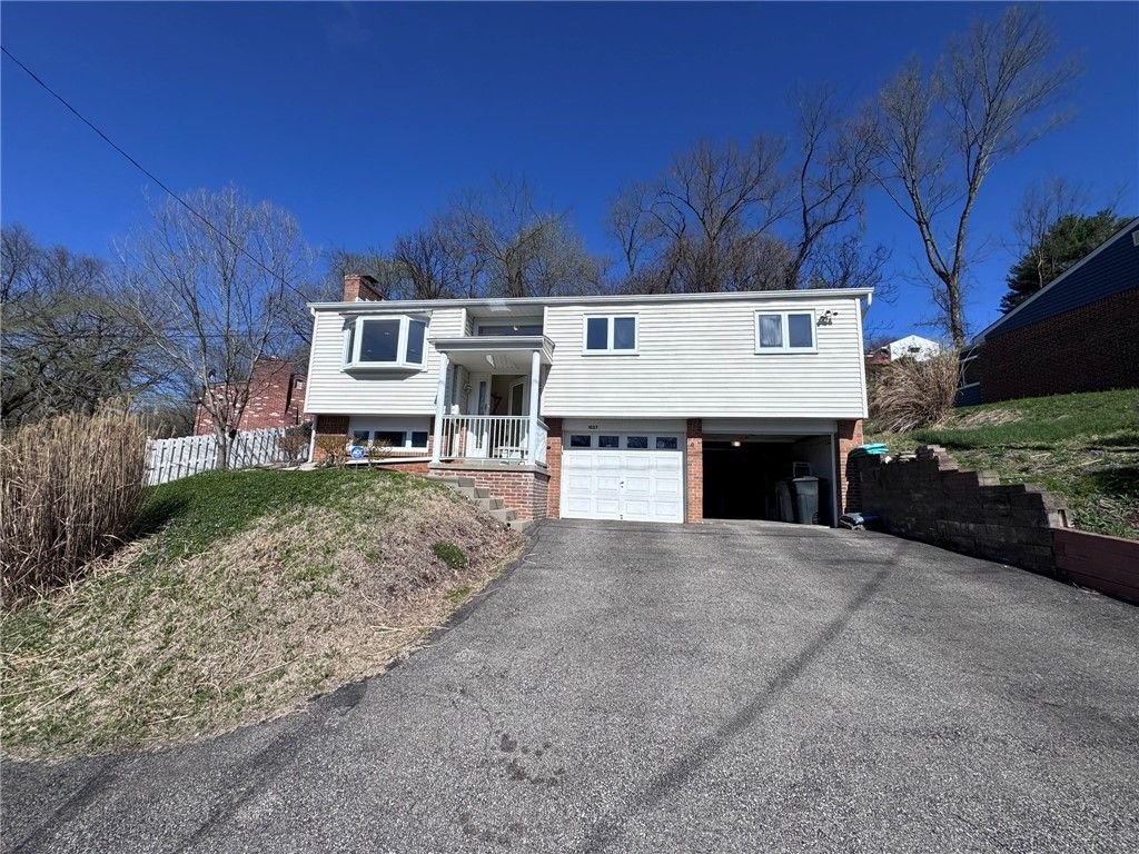 1027 Middle Rd, Shaler, PA 15116