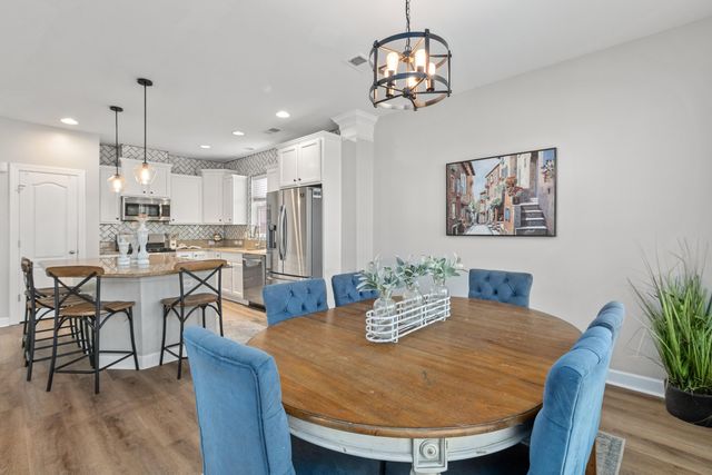 8474 Athens Way, North Charleston, SC 29420