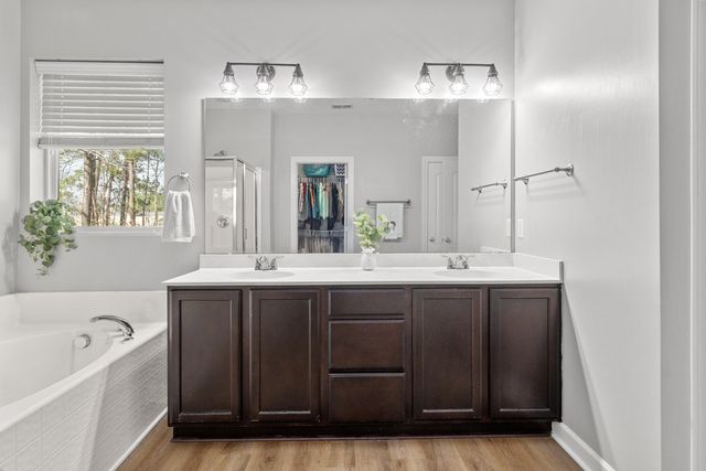 8474 Athens Way, North Charleston, SC 29420