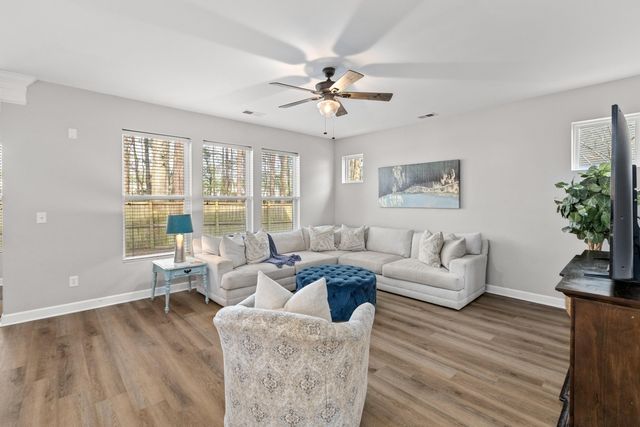 8474 Athens Way, North Charleston, SC 29420