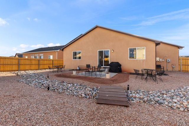 5308 Avocet Ct, Pueblo, CO 81008