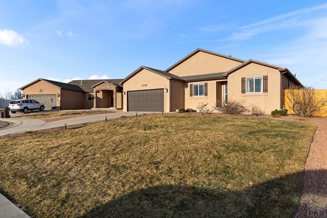 5308 Avocet Ct, Pueblo, CO 81008