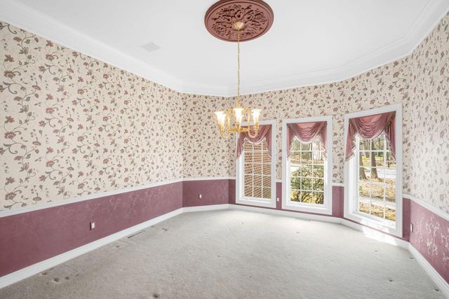 7570 S Cambridge DRIVE, Franklin, WI 53132