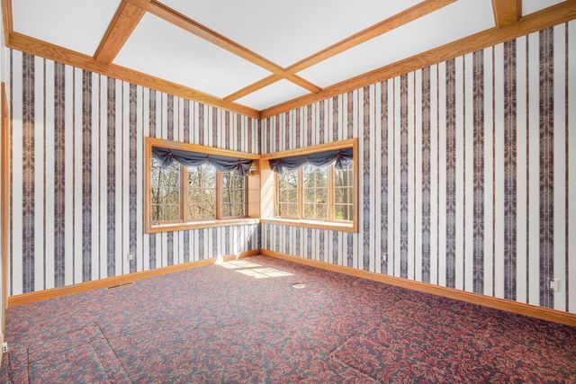 7570 S Cambridge DRIVE, Franklin, WI 53132