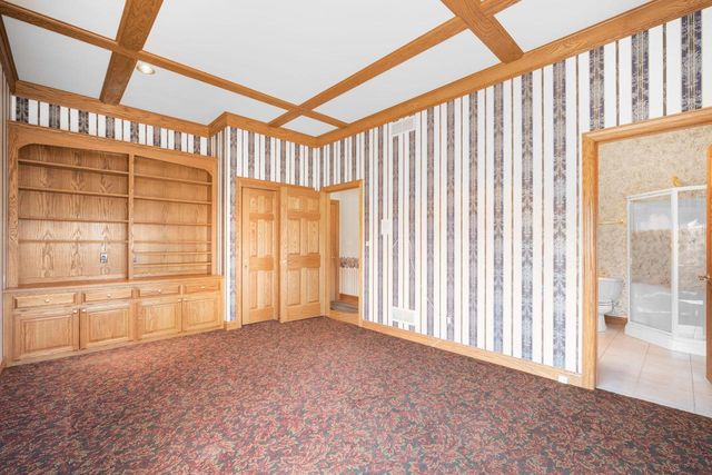 7570 S Cambridge DRIVE, Franklin, WI 53132