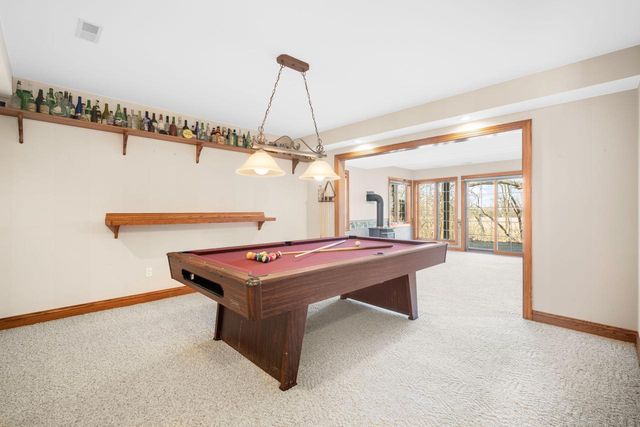 7570 S Cambridge DRIVE, Franklin, WI 53132